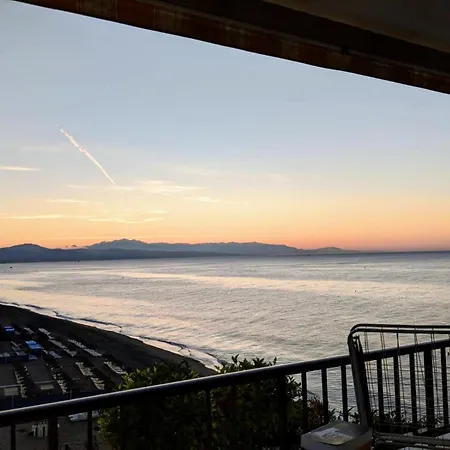 Amazing In Front Of The Sea Apartament Torremolinos