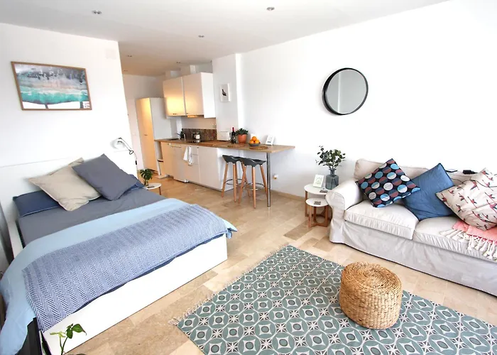 Amazing In Front Of The Sea Lejlighed Torremolinos